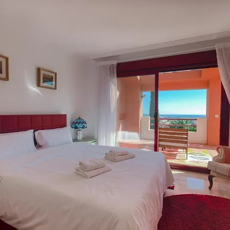 Incredible House With Magnificent Sea Views And Private Garden In Benahavis