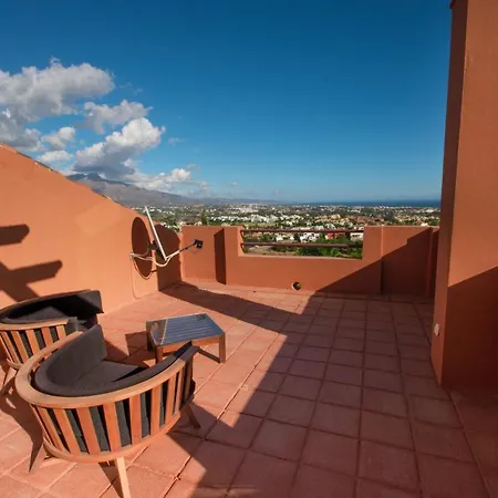 Incredible House With Magnificent Sea Views And Private Garden In Benahavis Σπίτι διακοπών Εστεπόνα