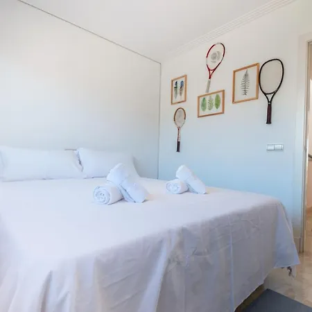 Incredible House With Magnificent Sea Views And Private Garden In Benahavis