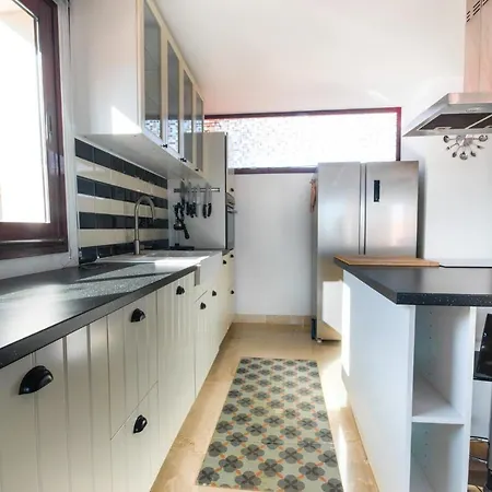 Incredible House With Magnificent Sea Views And Private Garden In Benahavis Σπίτι διακοπών